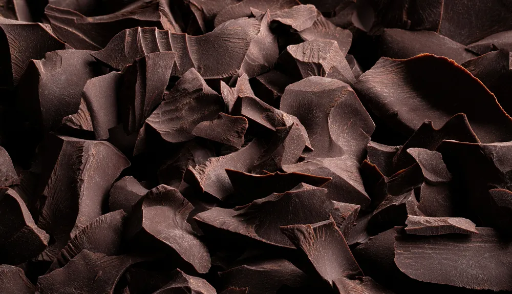 Essen Sie es statt Schokoriegeln. Wir kaufen es selten, aber es schützt das Herz und verbessert die Stimmung