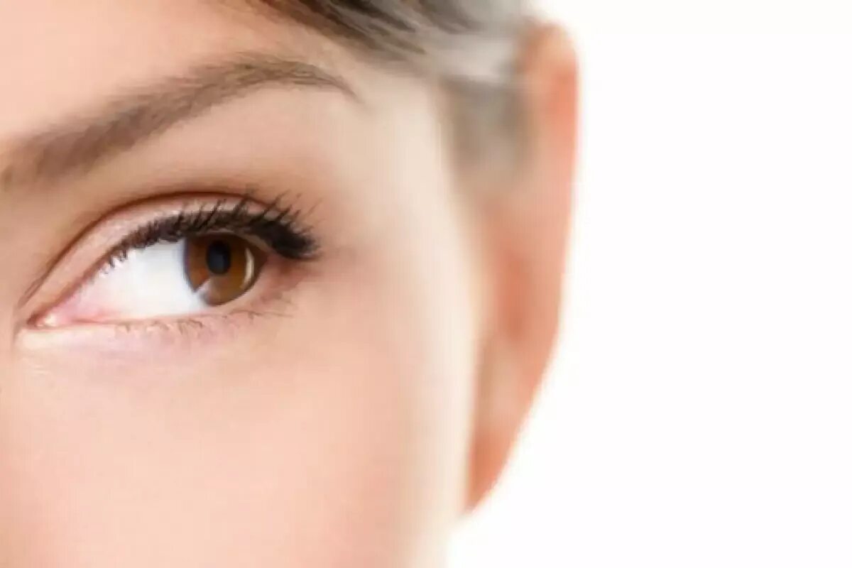 Was bedeutet es aus verhaltenspsychologischer Sicht, wenn jemand während eines Gesprächs den Blick abwendet?