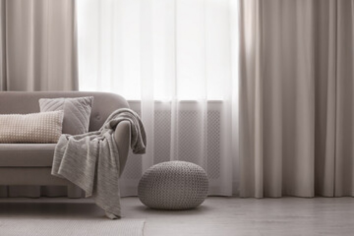 Dieser Reinigungsexperte ist unnachgiebig: „Bei uns zu Hause gilt die Regel, dass Bettwäsche einmal pro Woche und Handtücher alle drei Tage gewaschen werden müssen.“