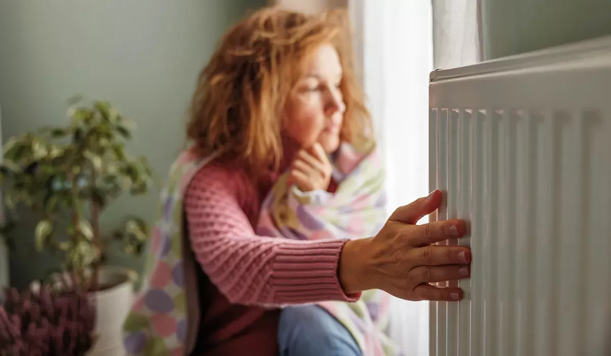 Ein cleverer Trick für ein warmes Schlafzimmer. Ohne die Heizkörper aufzudrehen